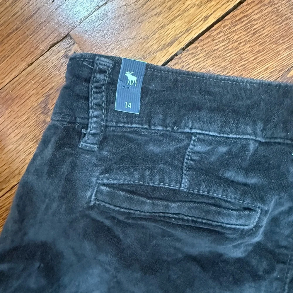 Abercrombie Kids Black Corduroy Cuffed Shorts Girls Size 14 NWT